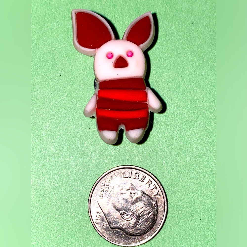 (10 for $15) Piglet of Winnie the Pooh Crocs Shoe Charms